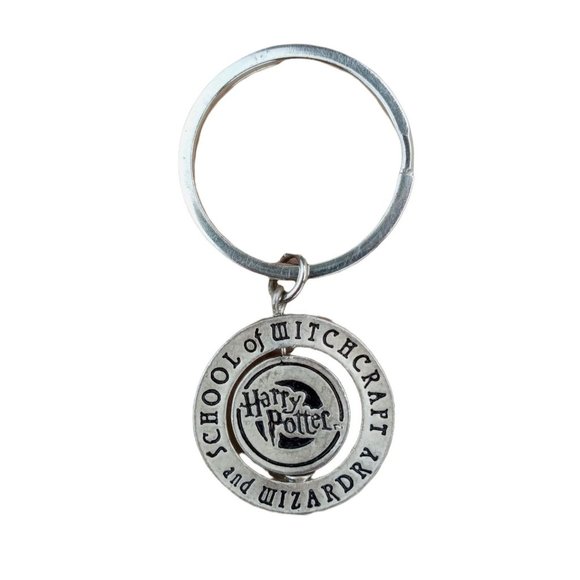 Harry Potter Hogwarts Vintage Keychain Pendant Spinner Wizard Spin Double Sided - Picture 2 of 6